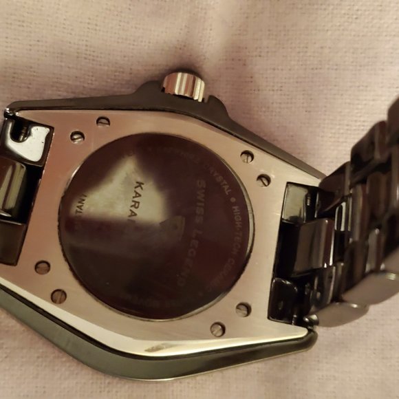 CERAMIC MEDIUM SIZED WATCH